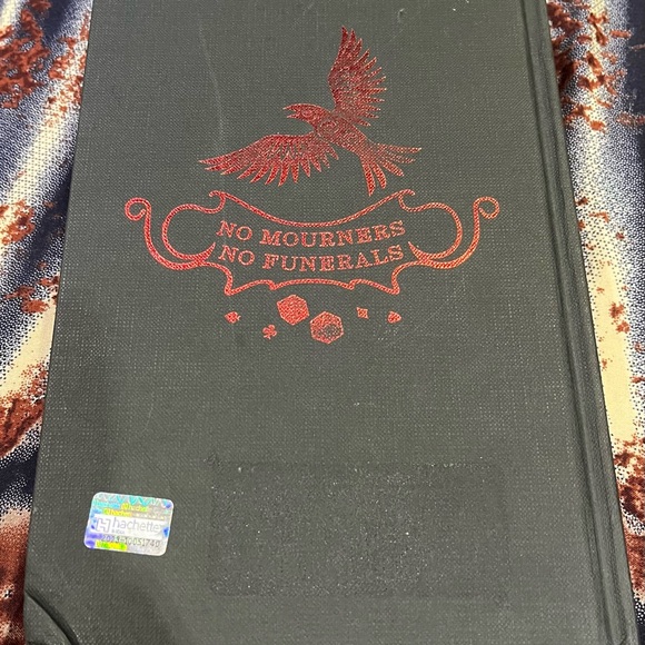Six of Crows Collector's Edition Book - Picture 2 of 2